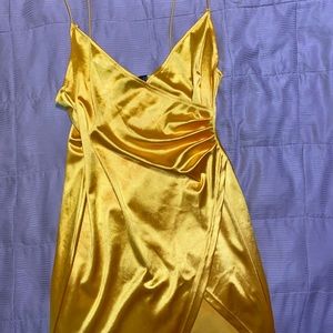 Gold/yellow bodycon dress with slit
